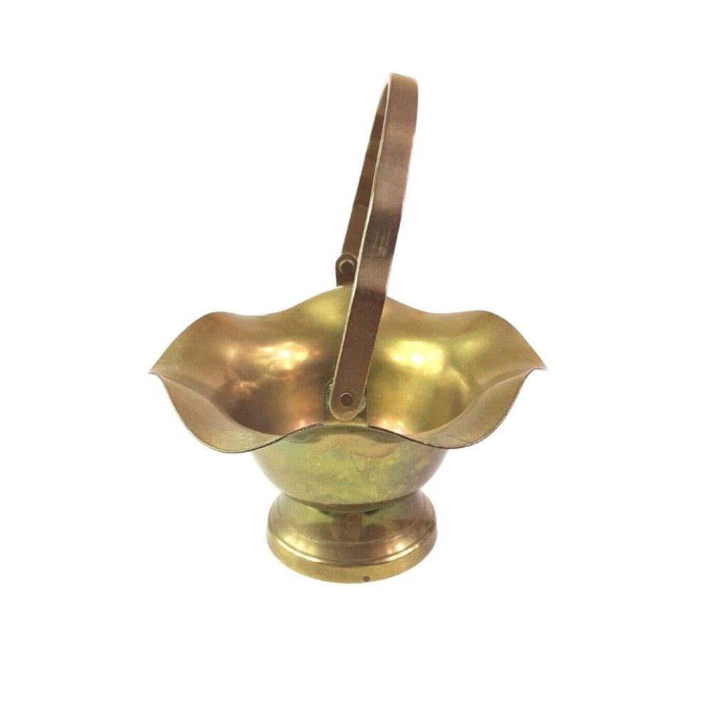Vintage Brass Basket with Handle Scalloped Rim Design Home Decoration 5"… - Picture 4 of 11